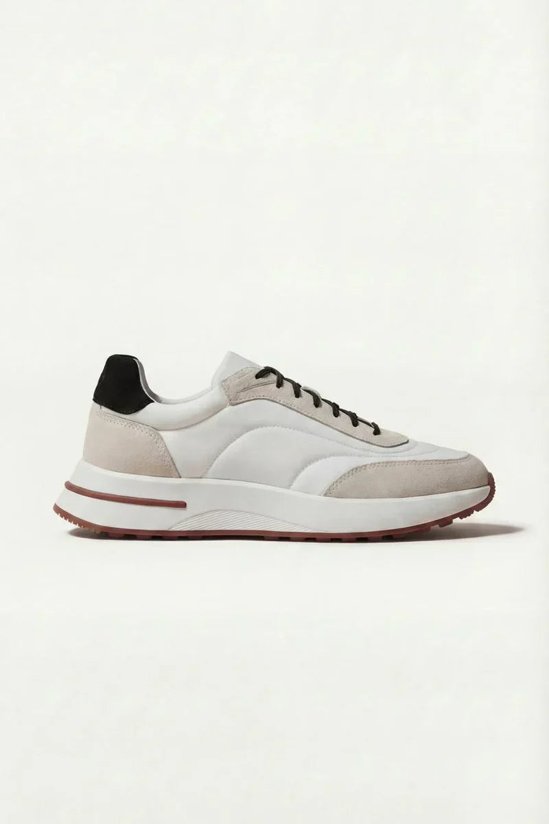 Sneaker White