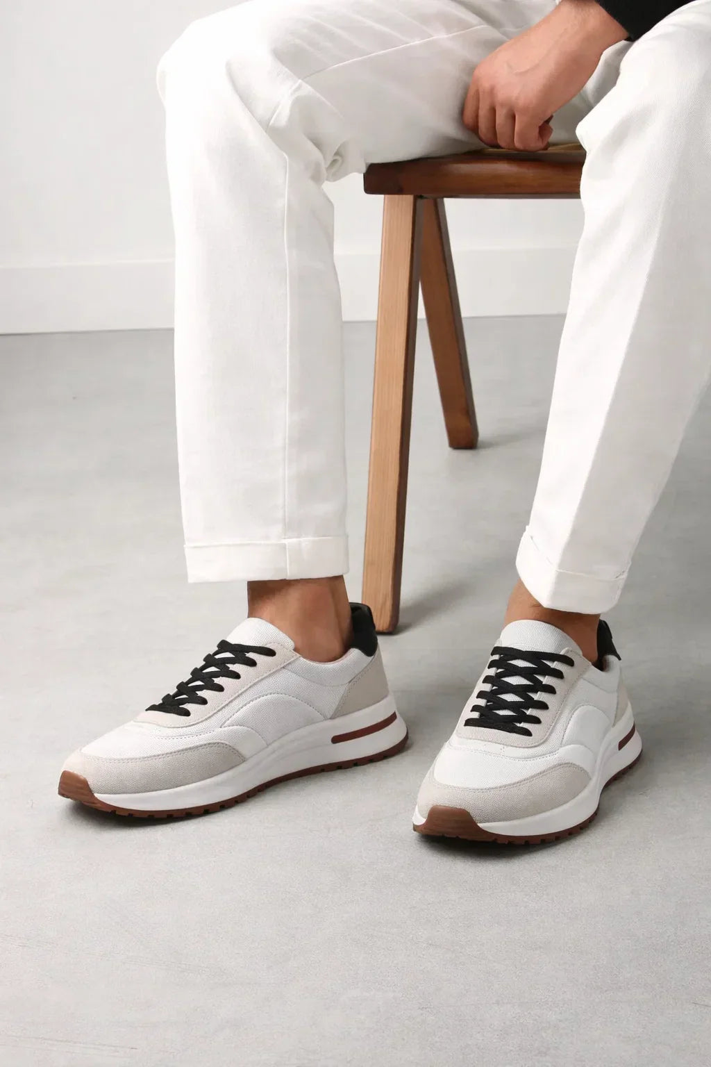 Sneaker White